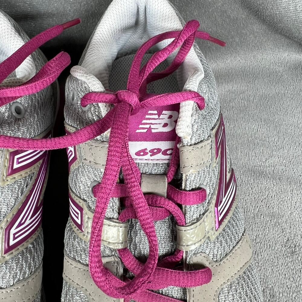 New Balance Womens 690 Gray Pink Sneakers Size 8 - Picture 9 of 10